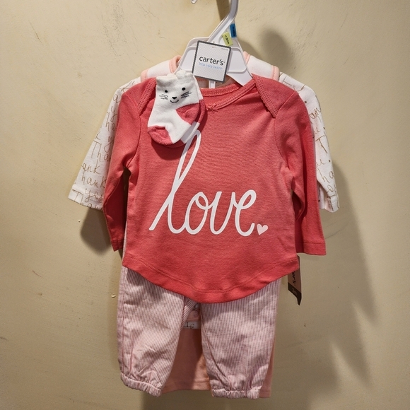 Bundle of 2 baby's full set size 3-6M NWT - Picture 1 of 11